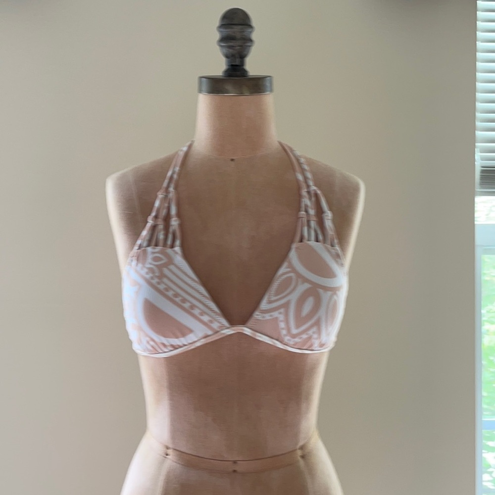 Aerie bikini top with pads